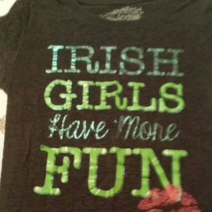 Tee shirt (really cute)